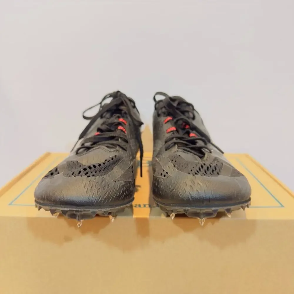 Asics hit track